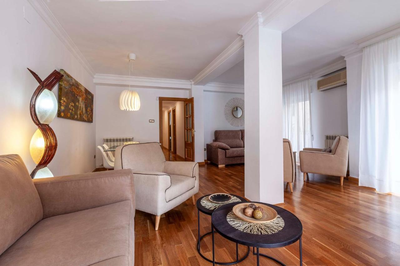 Apartment Mariana Pineda Centro *