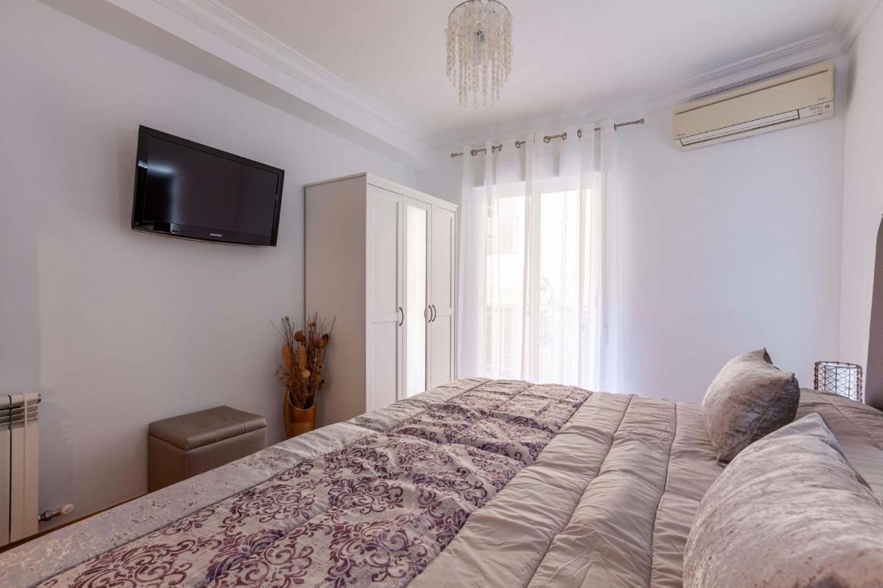Apartment Mariana Pineda Centro